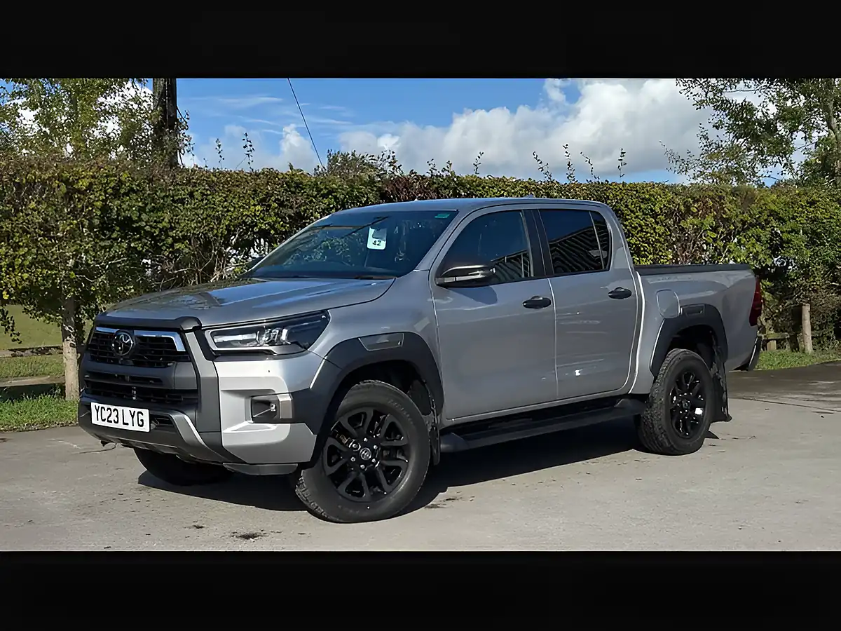 Used 2023 Toyota Hilux Invincible X Silver - Interior and Exterior details 6