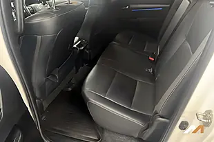 Used 2023 Toyota Hilux Invincible X White - Interior and Exterior details 17