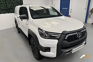 Used 2023 Toyota Hilux Invincible X White - Interior and Exterior details 6