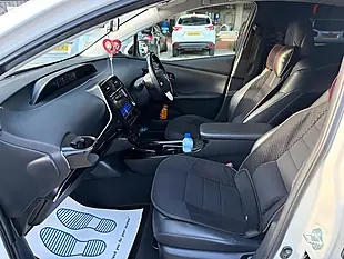 Used 2023 Toyota Prius White - Interior and Exterior details 11