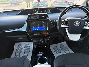 Used 2023 Toyota Prius White - Interior and Exterior details 15