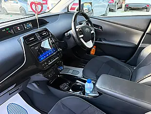Used 2023 Toyota Prius White - Interior and Exterior details 16
