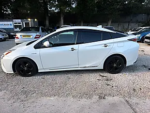 Used 2023 Toyota Prius White - Interior and Exterior details 4