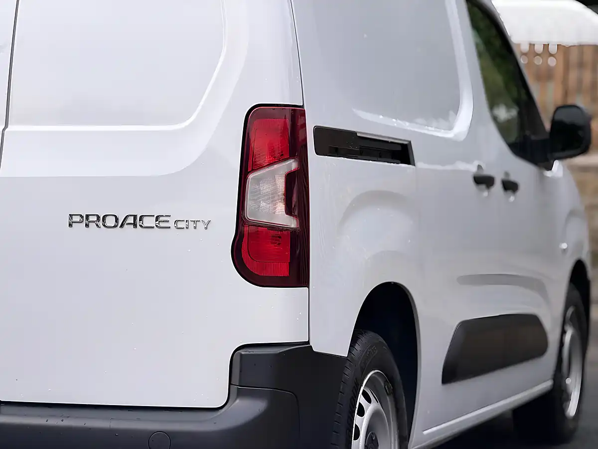Used 2023 Toyota Proace Active Short Panel Van White - Interior and Exterior details 6