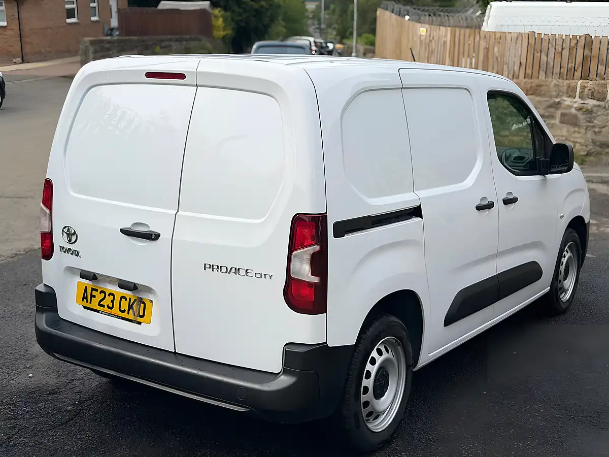 Used 2023 Toyota Proace Active Short Panel Van White - Interior and Exterior details 7