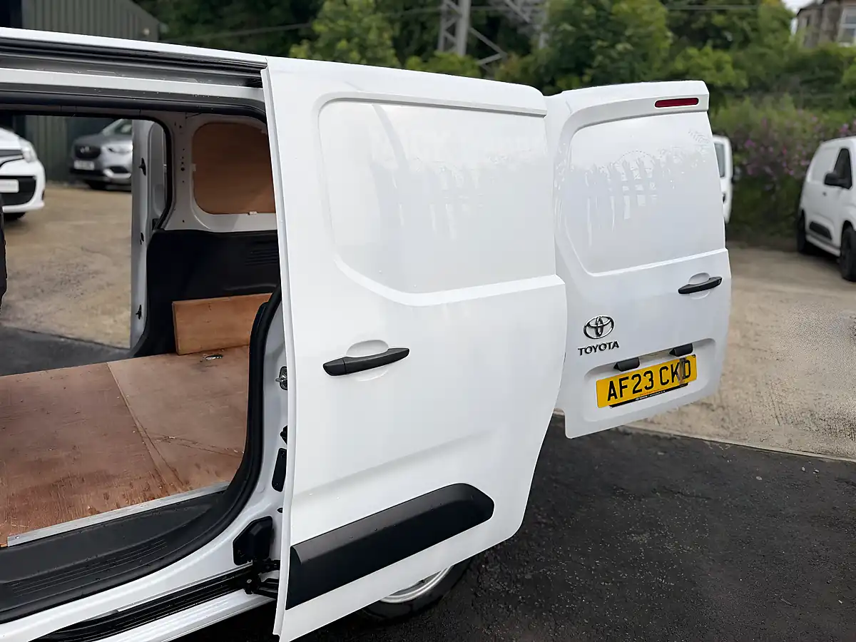 Used 2023 Toyota Proace City Active Short Panel Van White - Interior and Exterior details 11