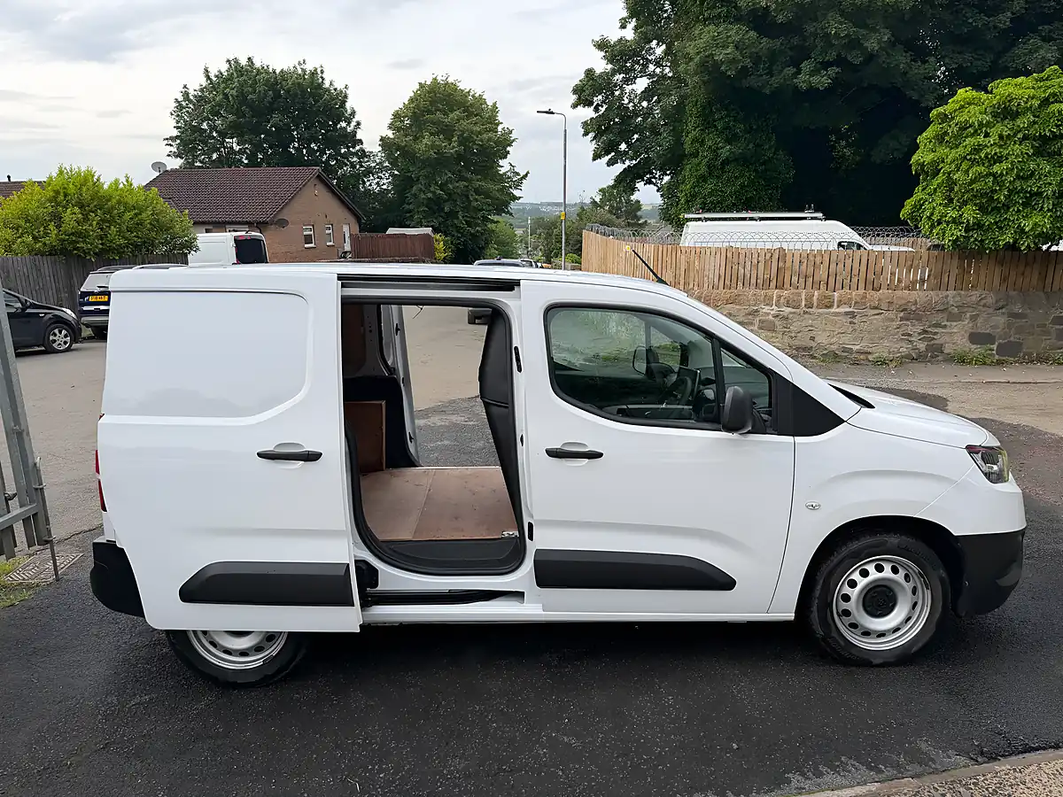 Used 2023 Toyota Proace City Active Short Panel Van White - Interior and Exterior details 14