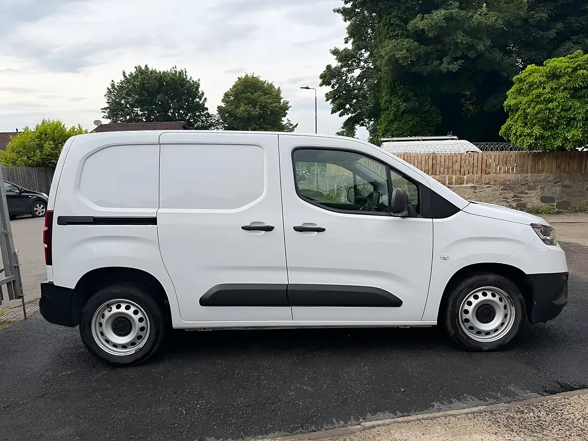 Used 2023 Toyota Proace City Active Short Panel Van White - Interior and Exterior details 15