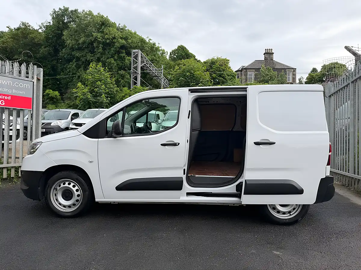Used 2023 Toyota Proace City Active Short Panel Van White - Interior and Exterior details 16