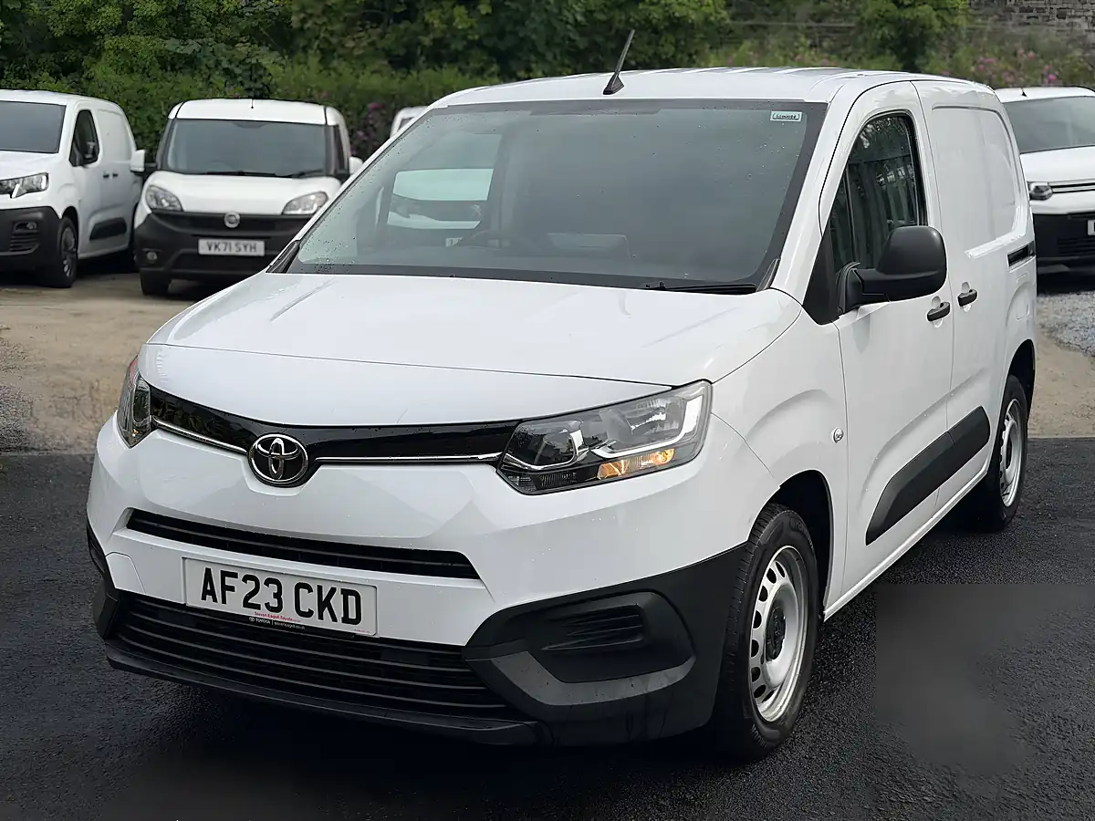 Used 2023 Toyota Proace City Active Short Panel Van White - Interior and Exterior details 2