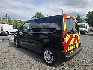 Used 2023 Toyota Proace City Icon Black - Interior and Exterior details 12