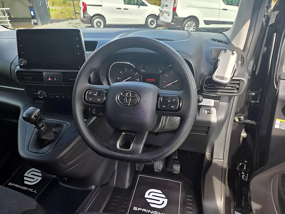 Used 2023 Toyota Proace City Icon Black - Interior and Exterior details 16