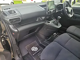Used 2023 Toyota Proace City Icon Black - Interior and Exterior details 19