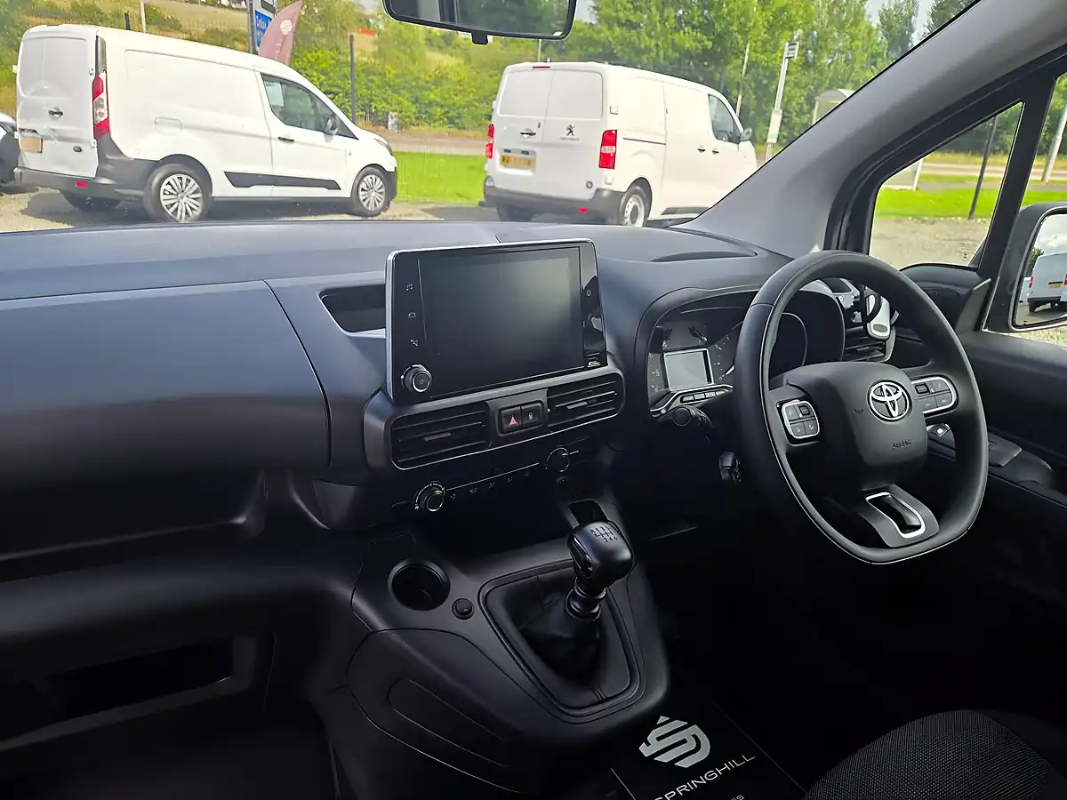 Used 2023 Toyota Proace City Icon Black - Interior and Exterior details 20