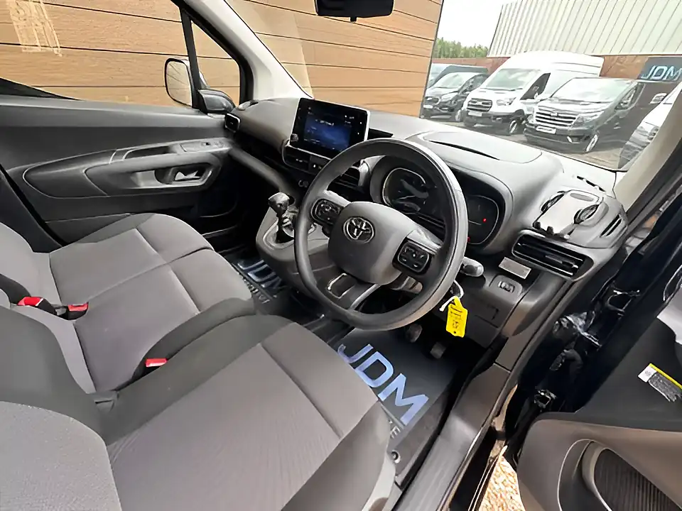 Used 2023 Toyota Proace City Icon Black - Interior and Exterior details 17