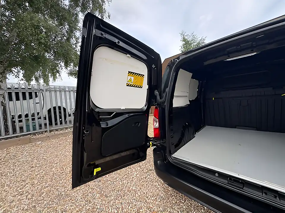 Used 2023 Toyota Proace City Icon Black - Interior and Exterior details 6
