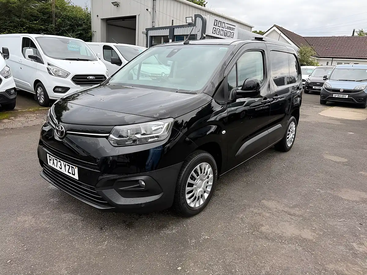 Used 2023 Toyota Proace City Icon Black - Front View