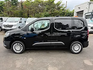 Used 2023 Toyota Proace City Icon Black - Interior and Exterior details 5