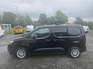 Used 2023 Toyota Proace City Icon Black - Interior and Exterior details 10