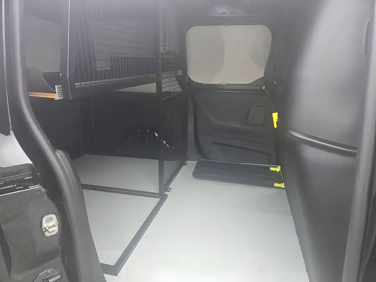 Used 2023 Toyota Proace City Icon Black - Interior and Exterior details 5