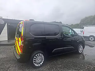 Used 2023 Toyota Proace City Icon Black - Interior and Exterior details 8