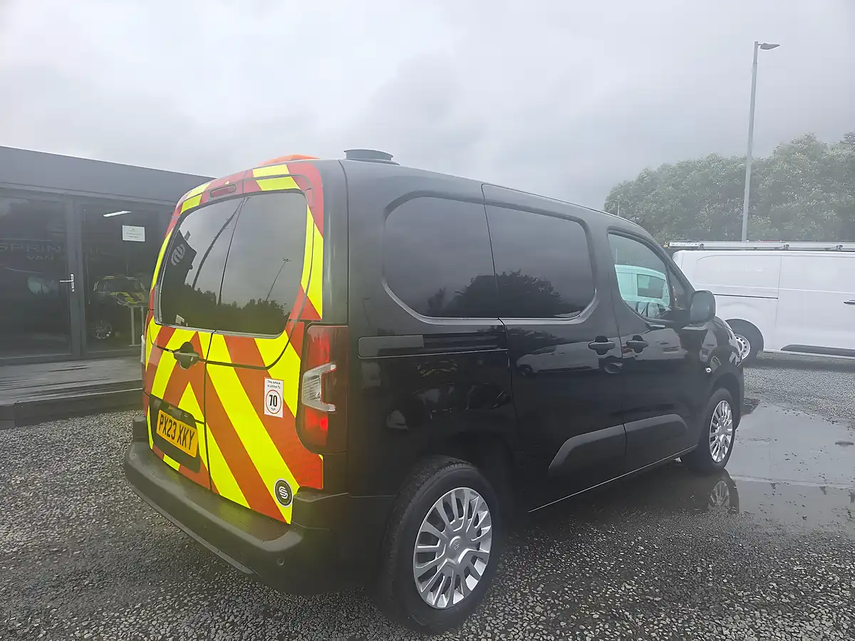 Used 2023 Toyota Proace City Icon Black - Interior and Exterior details 9