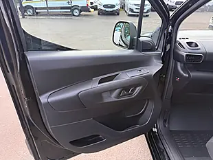 Used 2023 Toyota Proace City Icon Black - Interior and Exterior details 16