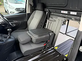 Used 2023 Toyota Proace City Icon Black - Interior and Exterior details 6