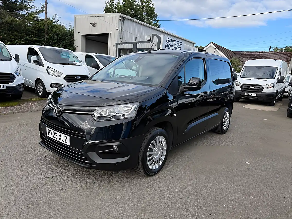 Used 2023 Toyota Proace City Icon Black - Interior and Exterior details 8