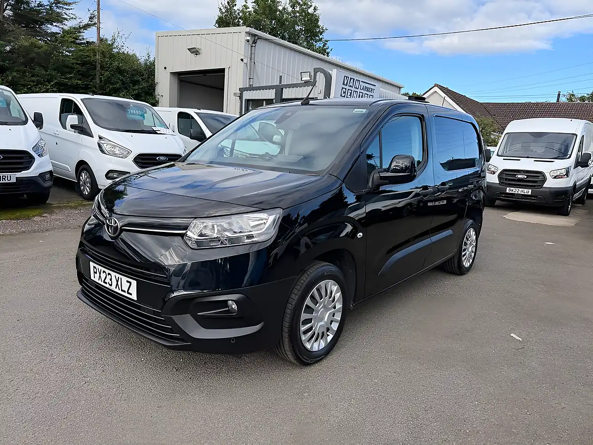 Used 2023 Toyota Proace City Icon Black - Interior and Exterior details 9