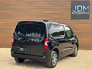 Used 2023 Toyota Proace City Icon Black - Interior and Exterior details 3