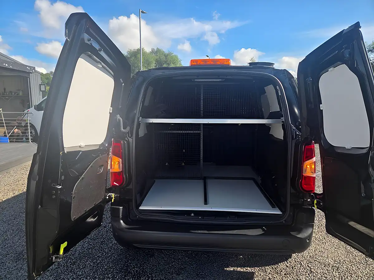 Used 2023 Toyota Proace City Icon Short Panel Van Swb Black - Interior and Exterior details 14