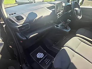 Used 2023 Toyota Proace City Icon Short Panel Van Swb Black - Interior and Exterior details 19