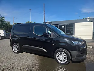 Used 2023 Toyota Proace City Icon Short Panel Van Swb Black - Interior and Exterior details 2