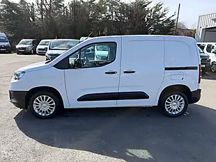 Used 2023 Toyota Proace City Icon Short Panel Van White - Interior and Exterior details 7