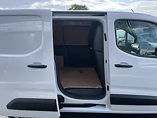 Used 2023 Toyota Proace City Icon White - Interior and Exterior details 13