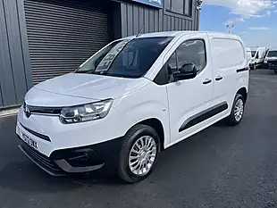 Used 2023 Toyota Proace City Icon White - Interior and Exterior details 3