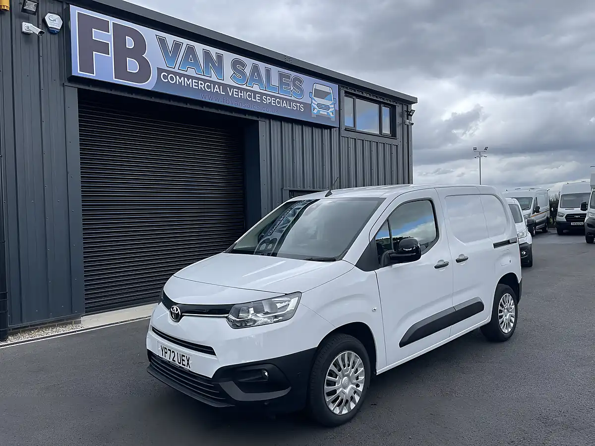 Used 2023 Toyota Proace City Icon White - Front View