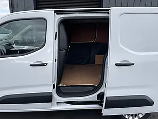 Used 2023 Toyota Proace City Icon White - Interior and Exterior details 11