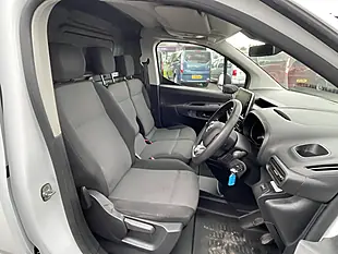 Used 2023 Toyota Proace City Icon White - Interior and Exterior details 8