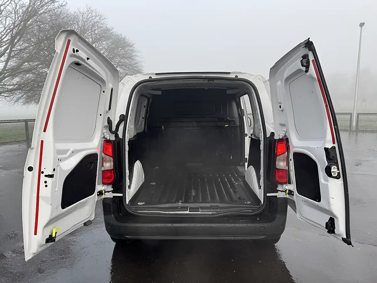 Used 2023 Toyota Proace City Icon White - Interior and Exterior details 11