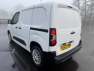 Used 2023 Toyota Proace City Icon White - Interior and Exterior details 4