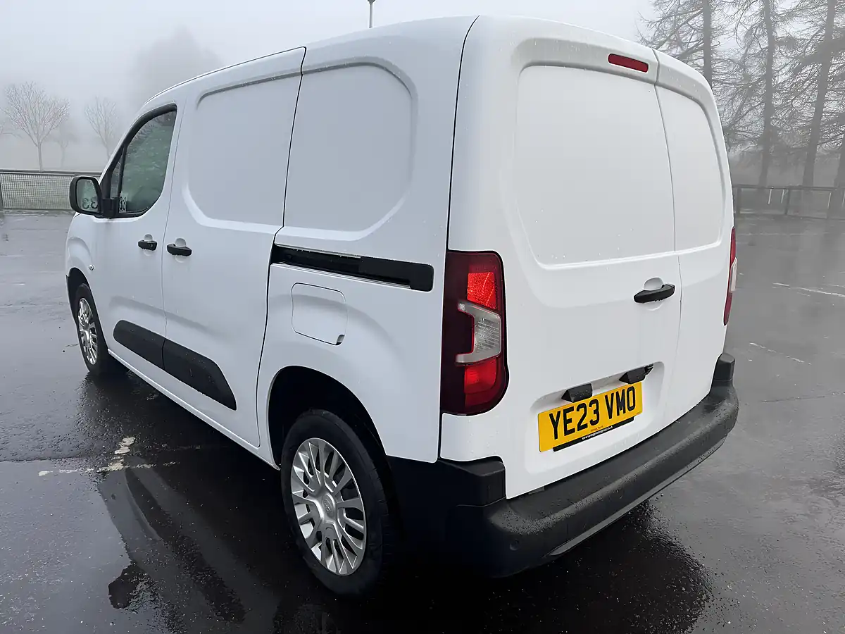 Used 2023 Toyota Proace City Icon White - Interior and Exterior details 4