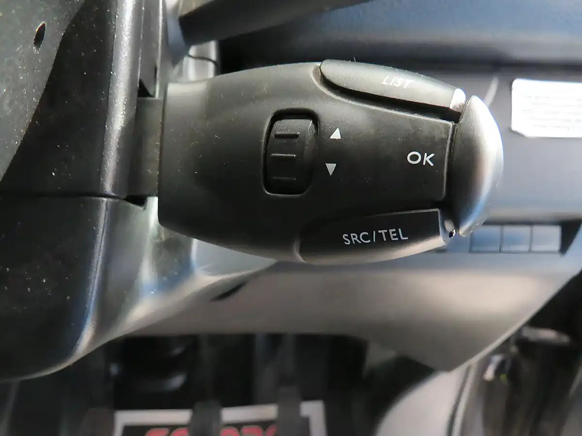 Used 2023 Toyota Proace Icon Grey - Interior and Exterior details 12