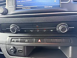 Used 2023 Toyota Proace Icon Grey - Interior and Exterior details 17