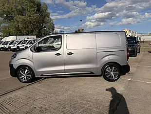 Used 2023 Toyota Proace Icon Grey - Interior and Exterior details 9