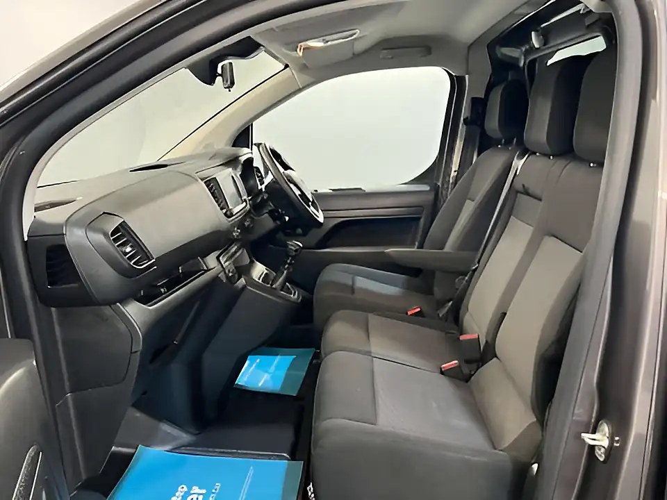 Used 2023 Toyota Proace Icon Grey - Interior and Exterior details 18