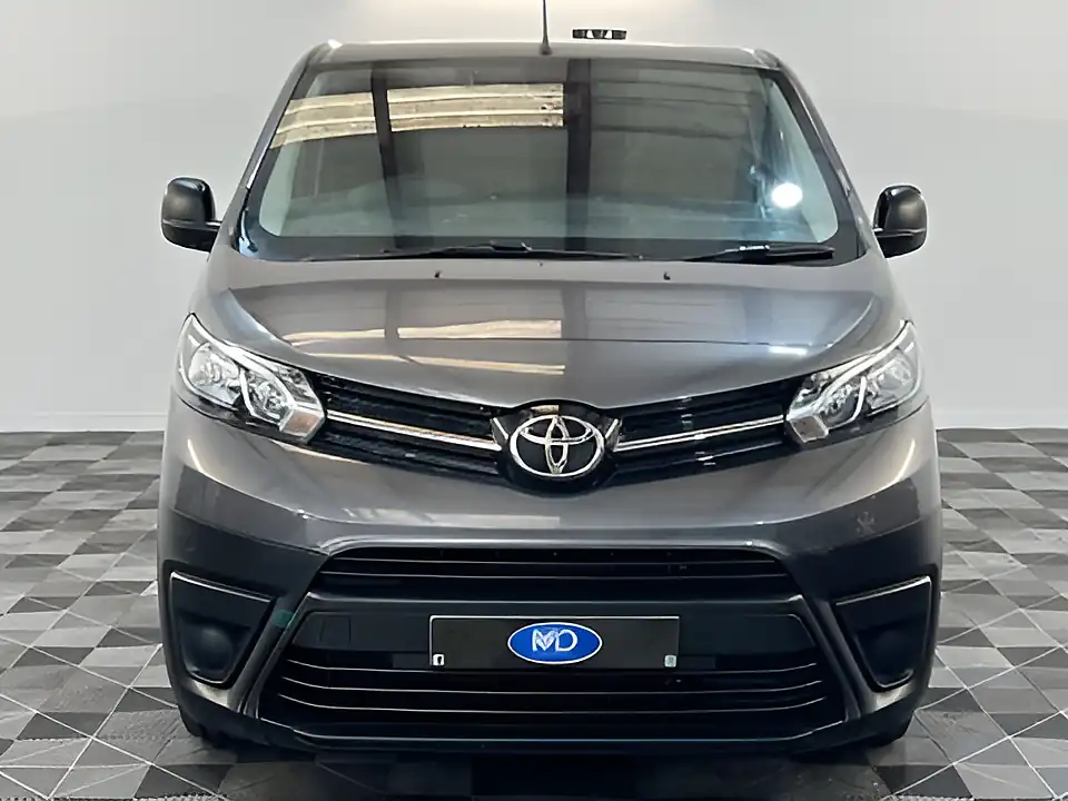 Used 2023 Toyota Proace Icon Grey - Interior and Exterior details 9
