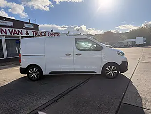Used 2023 Toyota Proace Icon White - Interior and Exterior details 2