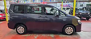 Used 2023 Toyota Voxy Purple - Interior and Exterior details 4